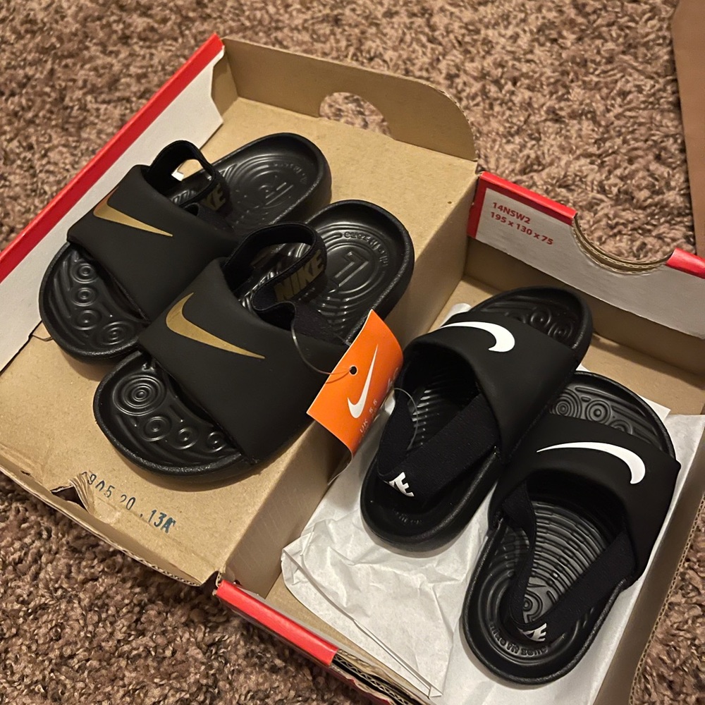 Nike flip-flops toddler size 6c
